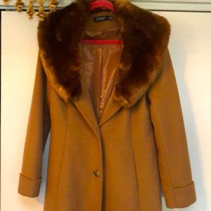 Beautiful Ralph Lauren wool blend full length winter coat. Faux fur collar.M EUC